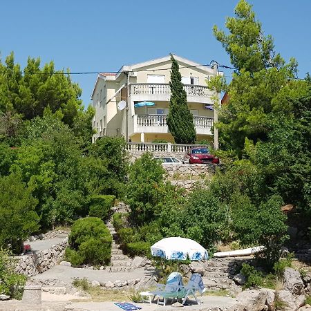 Apartments Akiki Karlobag Luaran gambar