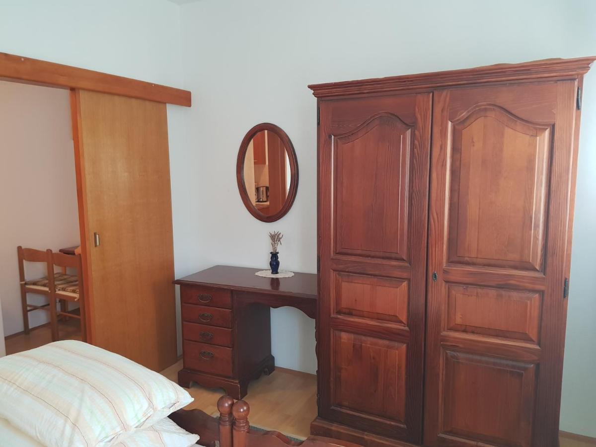 Apartments Akiki Karlobag Luaran gambar